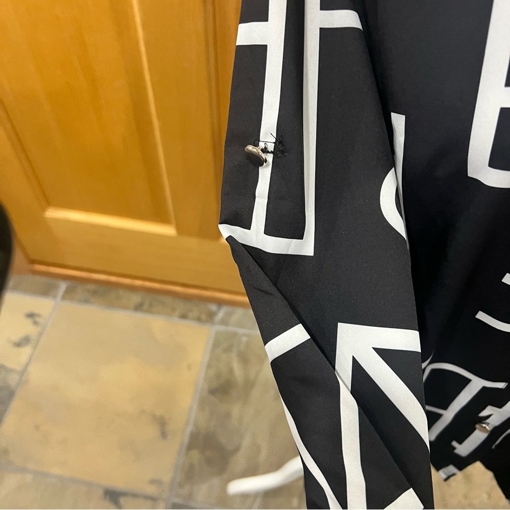 Black and White Geometric Button-Up Shirt - Picture 8 of 12